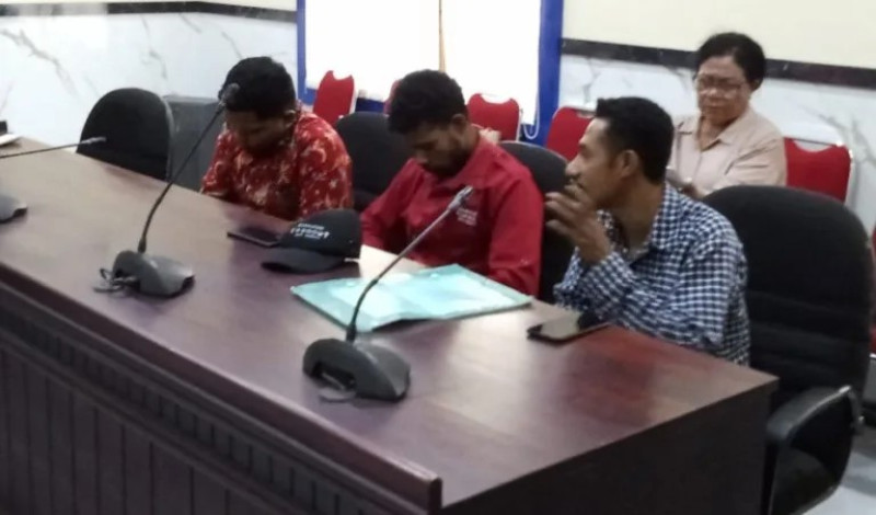 Dinas Pendidikan dan Kebudayaan Maluku Di Demo LSM Yang Diduga Bodong